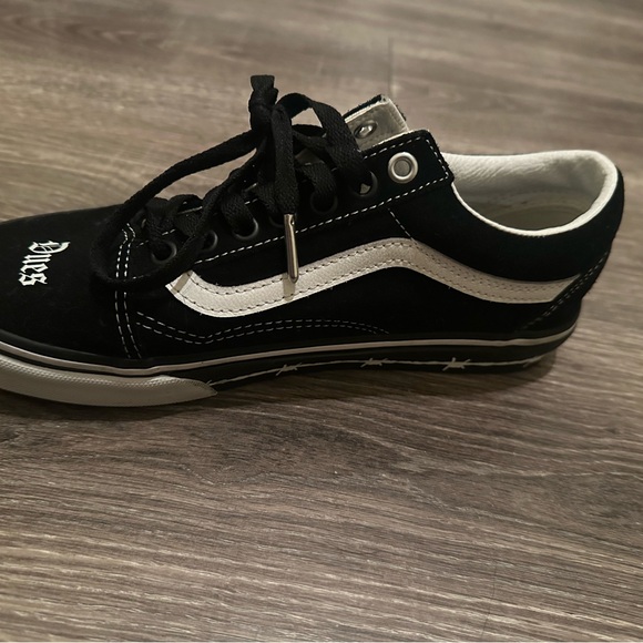 Vans Black & White Barbed Wire Logo Shoe Box - Picture 4 of 8